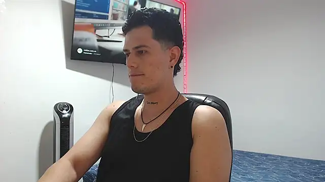 Snapshot of JUAN_CAMILOXXX chatting on May 23, 2026, 4:29 am JUAN CAMILOXXX online show from May 23, 2026, 4:29 am