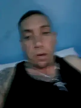 Brandon23xxxgb online show from April 29, 2026, 3:32 am