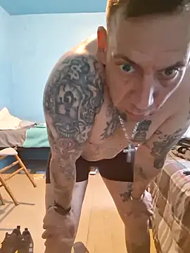Brandon23xxxgb online show from May 1, 2026, 12:21 pm