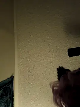 Kayyycatty online show from April 9, 2026, 4:34 am