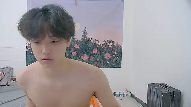 icecream-002 online show from June 18, 2026, 1:17 am