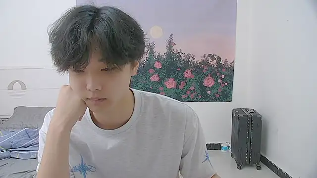 icecream-002 online show from June 23, 2026, 12:36 pm