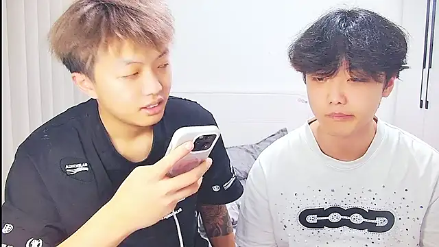 icecream-002 online show from June 25, 2026, 2:10 pm