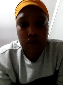 phumubabexx online show from March 18, 2026, 7:06 pm