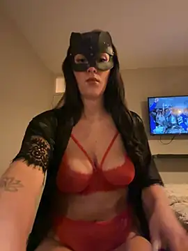 Snapshot of LunaValentina1 chatting on April 2, 2026, 10:07 pm LunaValentina1 online show from April 2, 2026, 10:07 pm