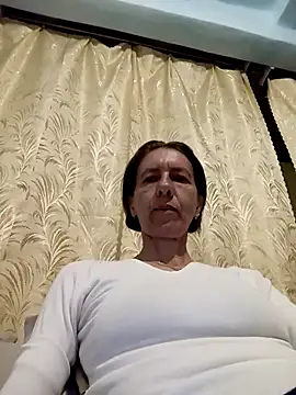 Tania9876 online show from June 4, 2026, 6:58 pm