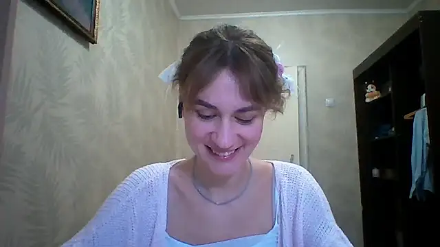 ElenoreHolguin online show from March 27, 2026, 3:12 pm