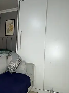 Missyellow online show from March 13, 2026, 12:12 pm