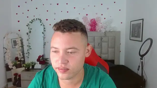 sven fox723 online show from May 4, 2026, 12:34 pm