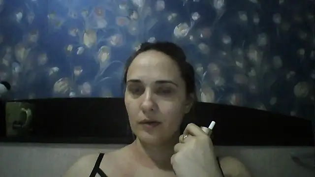 Alisa07qw online show from March 20, 2026, 7:19 pm