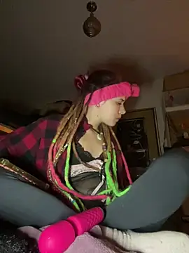 420Lina666 online show from April 1, 2026, 11:35 pm