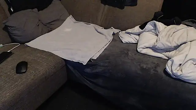 Hottehans88 online show from March 24, 2026, 4:34 pm