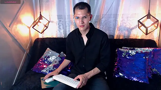 MilanDavid1 online show from March 13, 2026, 5:41 pm