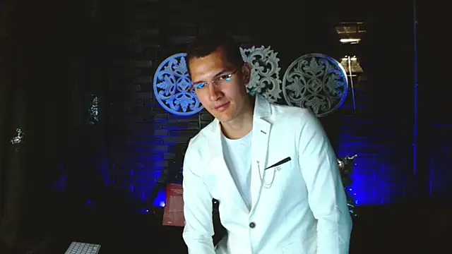 MilanDavid1 online show from March 28, 2026, 5:45 pm