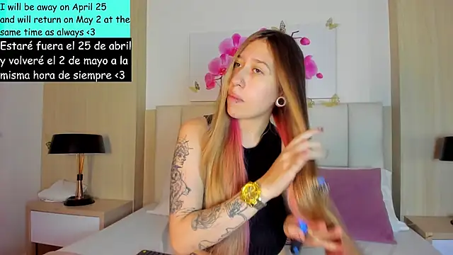 AmberVegaa online show from April 13, 2026, 4:23 pm