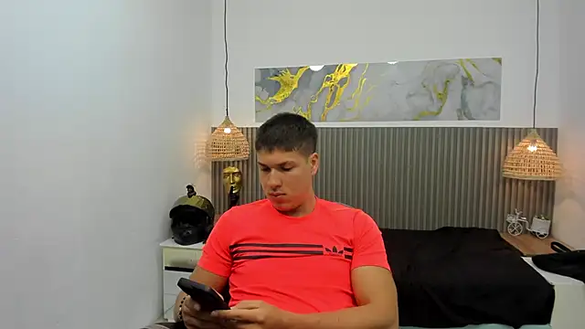 Snapshot of AlessandroFranco chatting on May 11, 2026, 4:04 pm AlessandroFranco online show from May 11, 2026, 4:04 pm