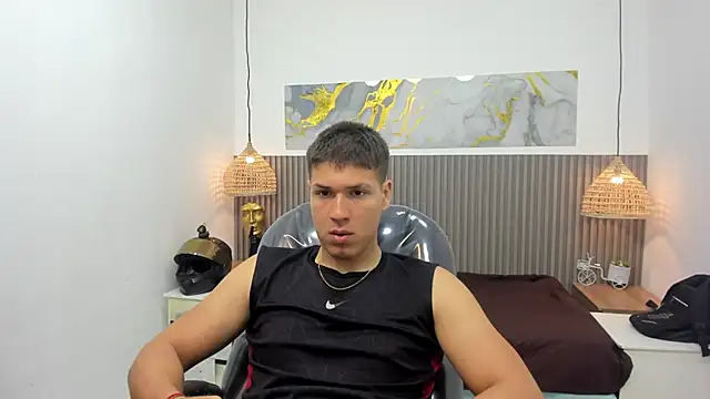 Snapshot of AlessandroFranco chatting on May 12, 2026, 1:30 pm AlessandroFranco online show from May 12, 2026, 1:30 pm