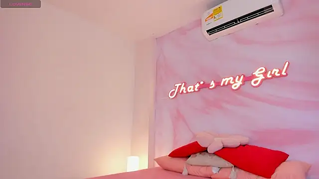Adalyn Cute online show from July 18, 2026, 11:47 am