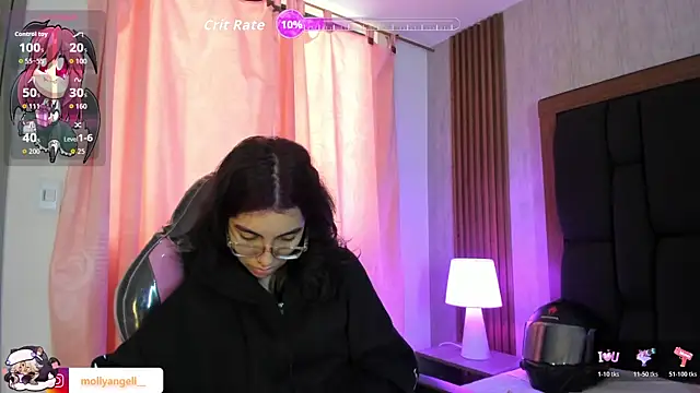 Snapshot of Molly_A chatting on May 10, 2026, 3:39 pm Molly A online show from May 10, 2026, 3:39 pm