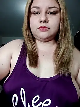 jennyyhottt online show from April 14, 2026, 6:36 pm