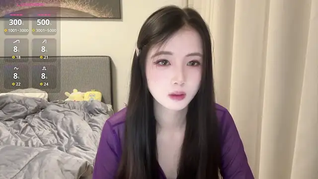 yaoyao-999 online show from May 15, 2026, 8:54 am