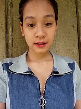 -Hicici- online show from April 24, 2026, 11:40 pm