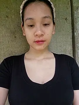 Snapshot of -Hicici- chatting on May 1, 2026, 11:20 pm -Hicici- online show from May 1, 2026, 11:20 pm