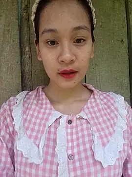 Snapshot of -Hicici- chatting on May 3, 2026, 12:05 am -Hicici- online show from May 3, 2026, 12:05 am