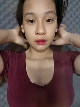 Snapshot of -Hicici- chatting on June 21, 2026, 12:35 am -Hicici- online show from June 21, 2026, 12:35 am