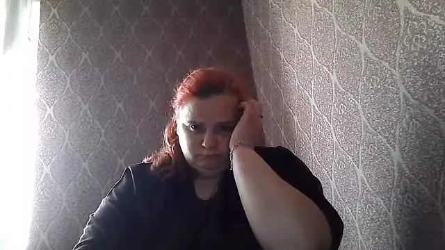 DollyGersonn online show from June 9, 2026, 5:19 am