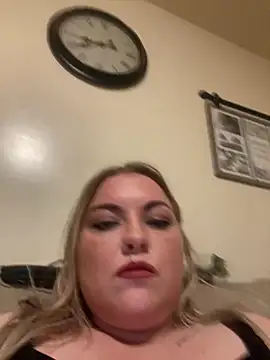 Snapshot of Jewelsbby93 chatting on March 22, 2026, 4:16 am Jewelsbby93 online show from March 22, 2026, 4:16 am