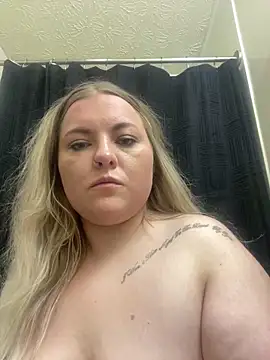 Snapshot of Jewelsbby93 chatting on March 23, 2026, 6:28 am Jewelsbby93 online show from March 23, 2026, 6:28 am