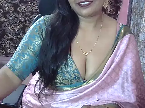 PINKI 012 online show from March 21, 2026, 8:23 pm