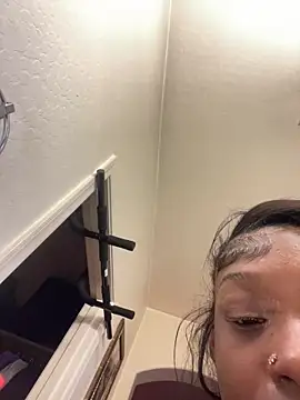 Sexyasscedes online show from March 10, 2026, 10:04 pm