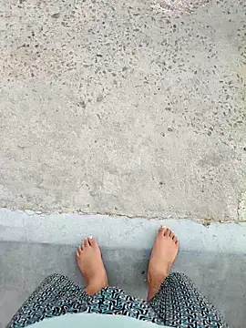 Desii rockstarr online show from April 23, 2026, 1:18 am