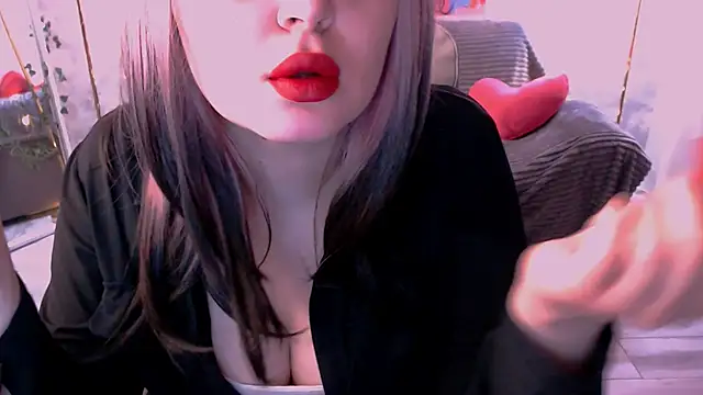 DaisyBloomm online show from March 12, 2026, 3:07 pm