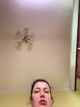 Cutee Erika online show from June 7, 2026, 10:52 am
