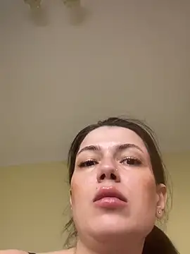 Cutee Erika online show from June 13, 2026, 11:52 am