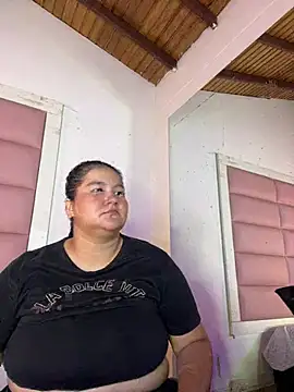 AmaranttayLunay online show from July 21, 2026, 1:57 pm