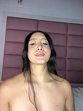 AmaranttayLunay online show from July 28, 2026, 8:52 pm