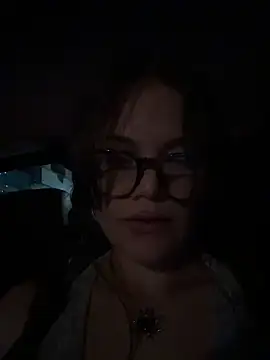 Snapshot of Tallulah_Kinky chatting on May 6, 2026, 12:30 am Tallulah Kinky online show from May 6, 2026, 12:30 am