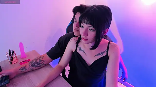 Melody and Max online show from March 13, 2026, 3:57 am