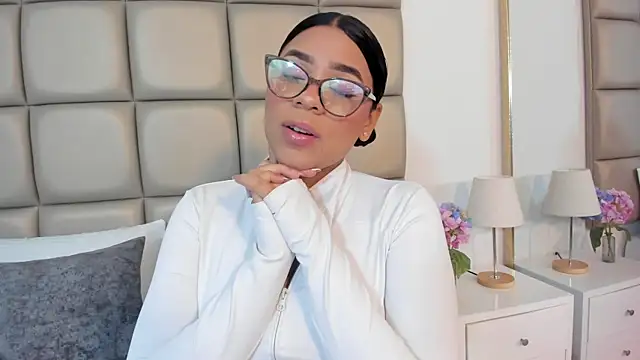 lilly williamss online show from April 2, 2026, 2:53 am