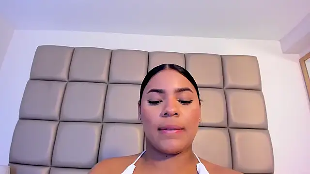 lilly williamss online show from April 18, 2026, 9:57 am