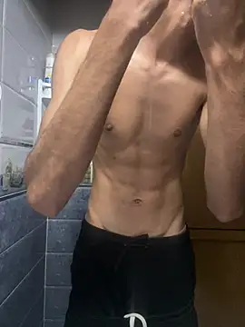 Achrafsad9i online show from April 15, 2026, 4:58 pm