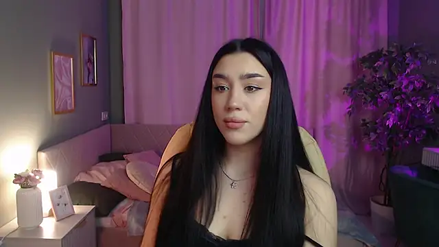 Snapshot of Winonna_Ryder chatting on March 17, 2026, 7:44 am Winonna Ryder online show from March 17, 2026, 7:44 am