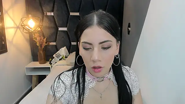 Snapshot of Abril_Fox__ chatting on May 21, 2026, 8:05 pm Abril Fox online show from May 21, 2026, 8:05 pm
