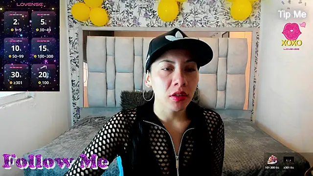 Snapshot of Abril_Fox__ chatting on June 22, 2026, 12:13 pm Abril Fox online show from June 22, 2026, 12:13 pm