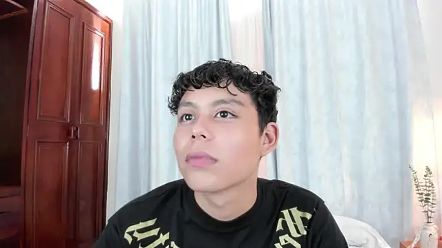 chico medusa online show from April 27, 2026, 8:07 pm