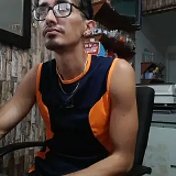 jhosuamoore online show from April 2, 2026, 12:14 pm